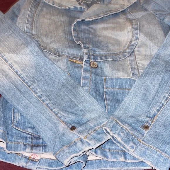 Jean jacket - Picture 3 of 4